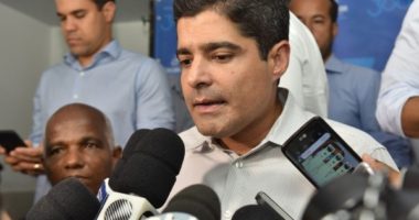 Artigo: ACM Neto quer incluir profissionais de educação em grupo prioritário da vacina