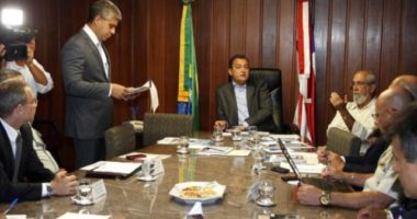 Artigo: Polícia Federal cumpre mandados no gabinete de Maurício Barbosa