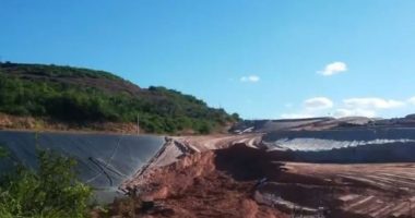 Artigo: Jacobina: parte de barragem de rejeitos desaba e atinge veículo