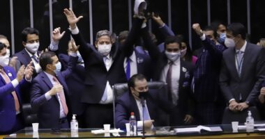 Artigo: Oposição diz que vai ao STF contra 1º ato de Lira na presidência da Câmara