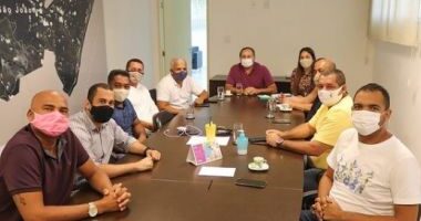 Artigo: Prefeito de Mata de São João limita horário de bares e fecha acesso à cidade