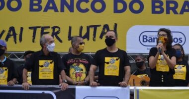 Artigo: Funcionários do BB fazem paralisação contra plano de restruturação