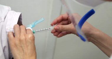 Artigo: Salvador: reforço contra a gripe segue apenas para crianças nesta quinta (23)