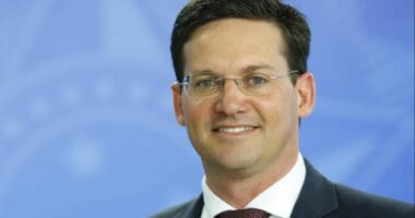 Artigo: Candidatura de Roma estaria causando atritos no bolsonarismo baiano, diz coluna