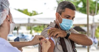 Artigo: Confira estratégia de vacinação contra Covid-19 em Salvador nesta sexta (11)