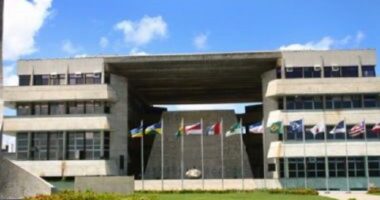 Artigo: Com ação da PGR, Alba quer encerrar pagamento por participação em sessões extras