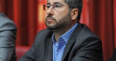 Artigo: SP: Assembleia afasta deputado federal que apalpou colega em plenário