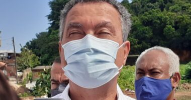 Artigo: “Acho extremamente arriscado”, diz Rui sobre desobrigação de uso de máscara