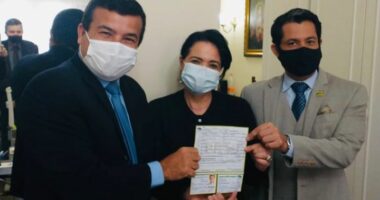 Artigo: Celsinho Cotrim volta ao PRTB e assume comando do partido