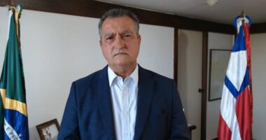 Artigo: Rui Costa anuncia nova redução de público em eventos