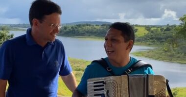 Artigo: Targino Gondim se encontra com João Roma e confirma candidatura a deputado