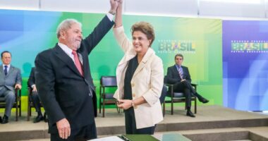 Artigo: Lula e Dilma se encontram para discutir eleições, diz coluna