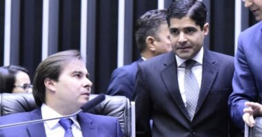 Artigo: Após pedido de expulsão do DEM, Rodrigo Maia provoca Neto: “Tem todos os defeitos do avô”