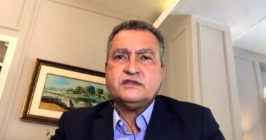 Artigo: Rui anuncia retorno das aulas 100% presenciais na rede estadual