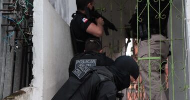 Artigo: Suspeito de cometer homicídios é morto em Feira de Santana