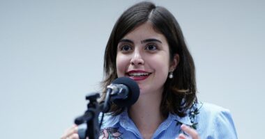 Artigo: Tabata Amaral anuncia filiação ao PSB