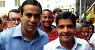 Artigo: ACM Neto segue conselho de aliados e se afasta de Bruno Reis