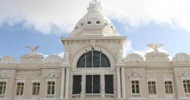 Artigo: Justiça nega pedido do MPF para suspender licitação para concessão do Palácio Rio Branco