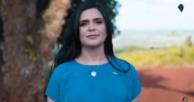 Artigo: Dayane crava voto nulo em 2º turno entre Bolsonaro e Lula: “Torço pela briga”