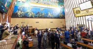 Artigo: Oposição cobra fim de sistema de trabalho híbrido na Alba