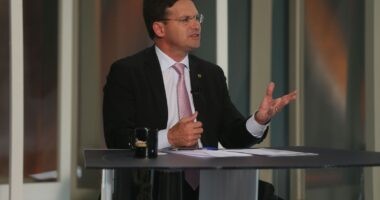 Artigo: Nome mudou para Auxílio Brasil porque produto é outro, diz ministro