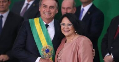 Artigo: Bolsonaro diz que Damares pode lançar candidatura ao Senado
