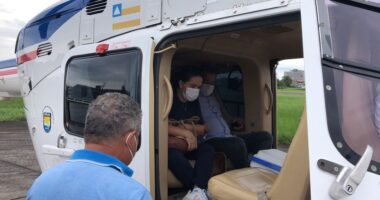 Artigo: Tempo fechado antecipa pouso de helicóptero com Rui no sul