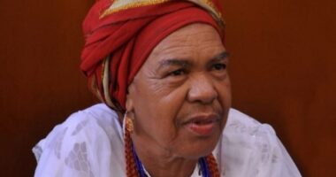 Artigo: Morre Dona Nicinha do Samba, aos 72 anos