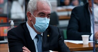 Artigo: Núcleo-duro ainda tenta convencer Otto a disputar o Governo, diz jornal