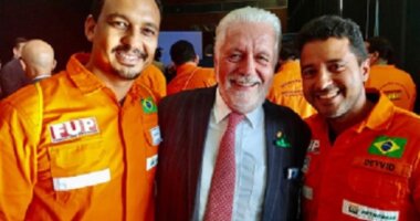 Artigo: Em nota, Sindipetro-BA diz querer Jaques Wagner candidato a governador
