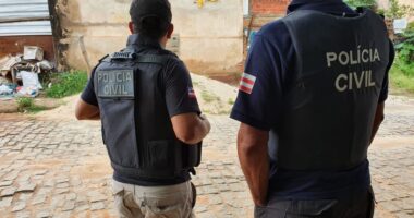 Artigo: Feira de Santana: 3 pessoas da mesma família são mortas a tiros dentro