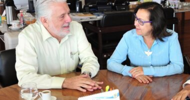 Artigo: Lídice comemora pré-candidatura de Jaques Wagner e diz que ele “une a Bahia”