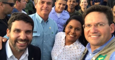 Artigo: Aliados, André Porciuncula, Rebeca Martins e Roma recepcionam Bolsonaro em Salvador