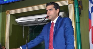 Artigo: Aleluia move ação popular contra resolução que cancela inscrição de não vacinados na Ufba