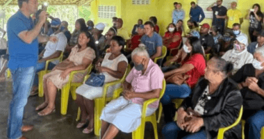 Artigo: João Roma reafirma compromisso de, caso eleito, criar Auxílio Bahia