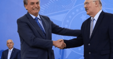 Artigo: Bolsonaro pede que STF suspenda sobre interferência no caso Ribeiro