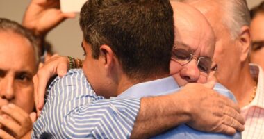 Artigo: Aliado de ACM Neto faz forte desabafo após debandada de prefeitos