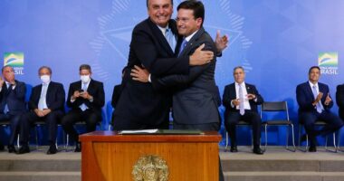 Artigo: Roma evita defender Bolsonaro no TRE e aumenta especulação de pacto com PT, diz site