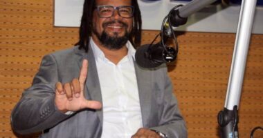 Artigo: Rosa diz que PSOL não ocupará cargos no governo Lula para garantir a autonomia do partido