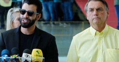Artigo: Bolsonaro aplica sigilo de 100 anos em i cachê de Gusttavo Lima