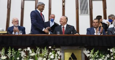 Artigo: Deputado se junta a outros dois pela sucessão da presidência da Alba, diz jornal