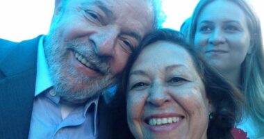 Artigo: Lídice ataca oposição após pedido de impeachment de Lula