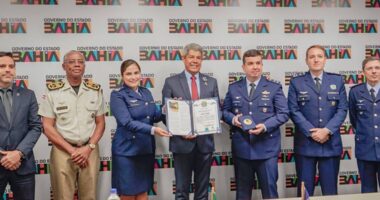 Artigo: Jerônimo é homenageado com honraria da Força Aérea