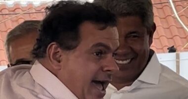 Artigo: Na contramão do partido, deputado do PL divide palanque com Jerônimo