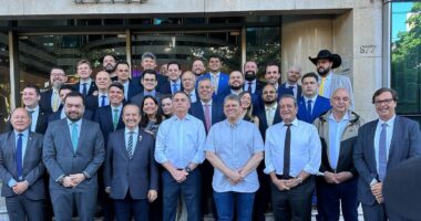 Artigo: Em comitiva de Bolsonaro, baiano Diego Castro participa de posse de Milei na Argentina neste domingo