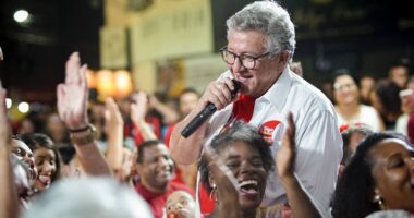 Artigo: Caetano comanda segunda reunião de escuta em bairro de Camaçari