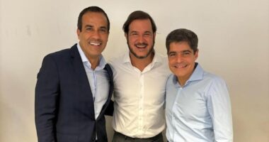 Artigo: Bruno Reis comemora eleição de ACM Neto no União Brasil