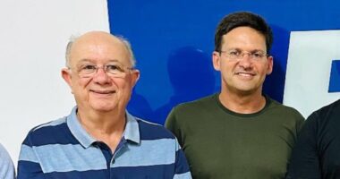 Artigo: Após desistência, PL anuncia apoio a Zé Ronaldo em Feira de Santana