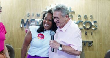 Artigo: Camaçari: Caetano apresenta Déa Santos como vice em sua chapa