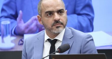 Artigo: Presidente licenciado da UGT-BA participa em Brasília de audiência pública sobre trabalho de movimentadores de mercadorias em geral